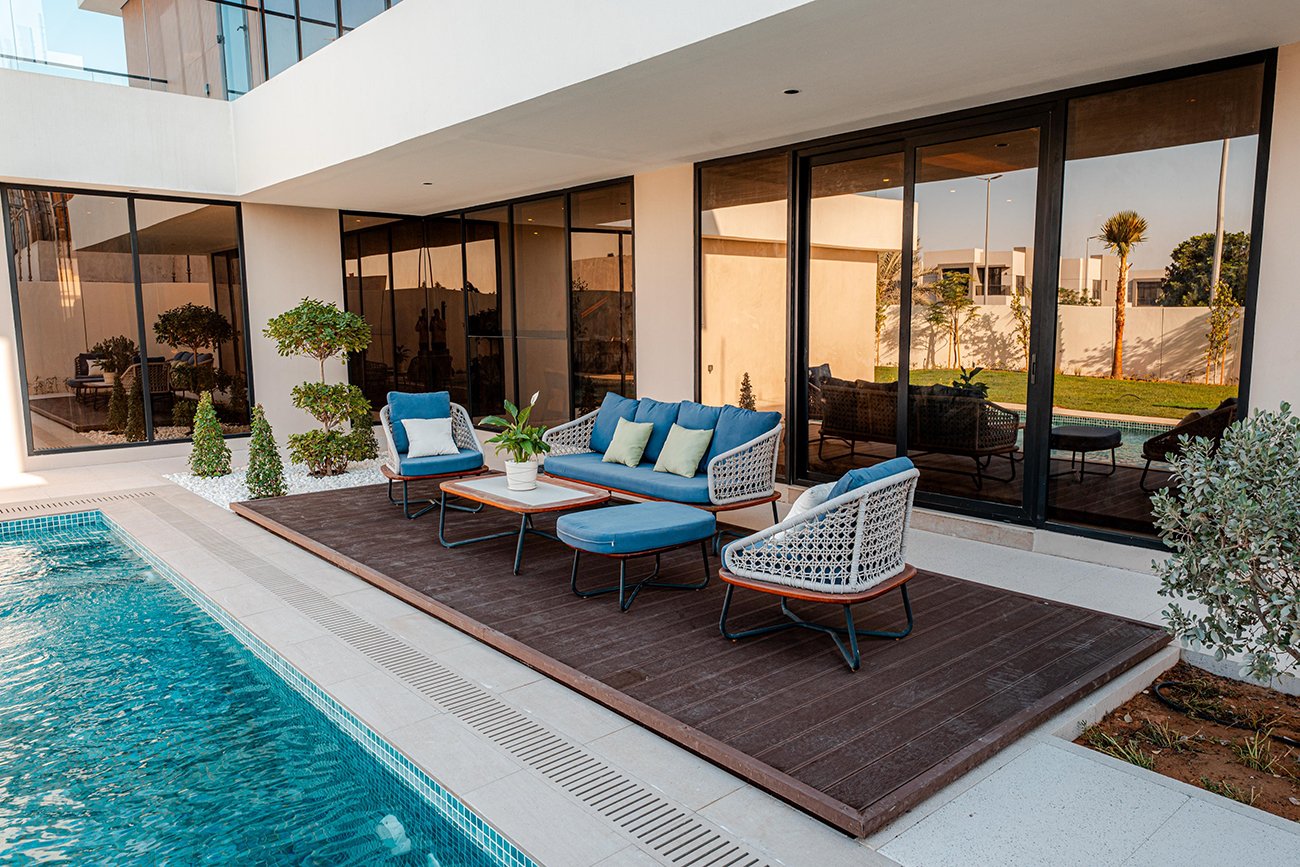 view swimming pool shoumous villa