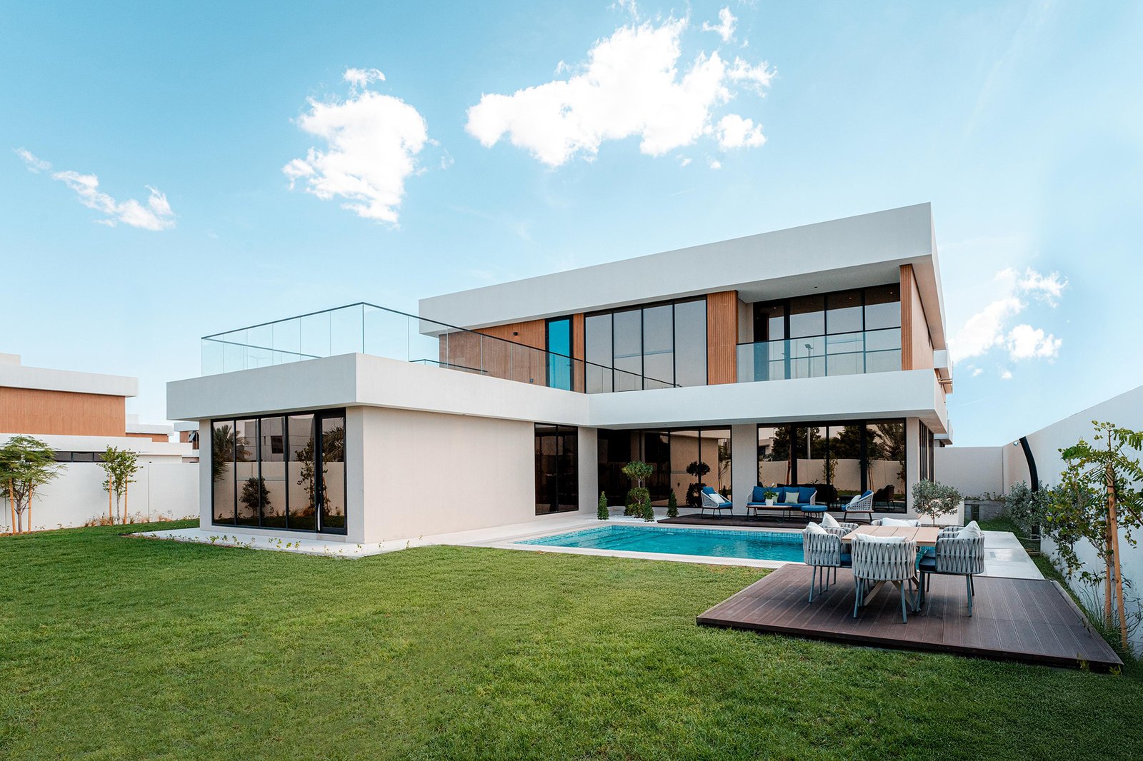 show-villa-shoumous-villa-sharjah-full