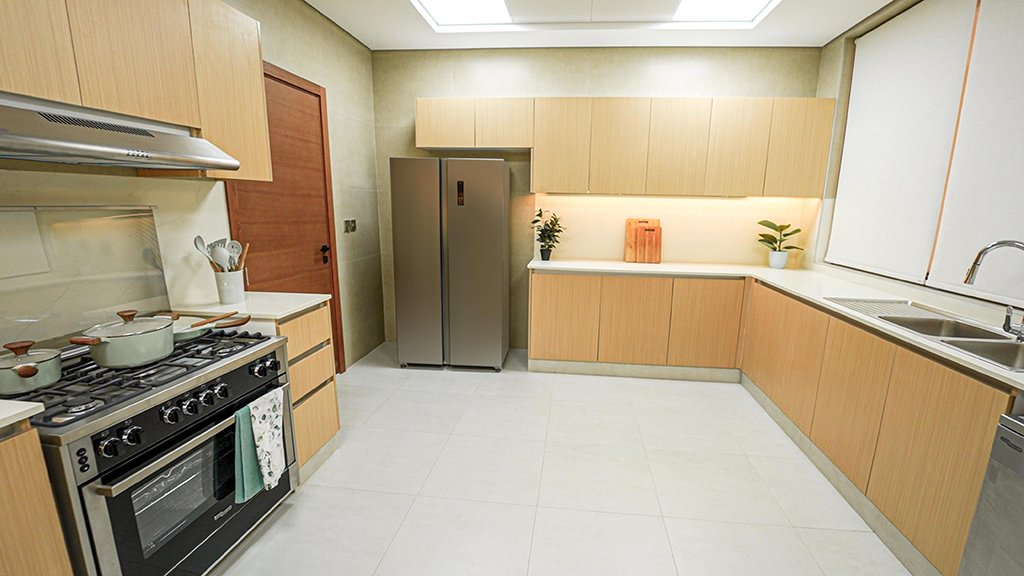 close kechin big shoumous villa