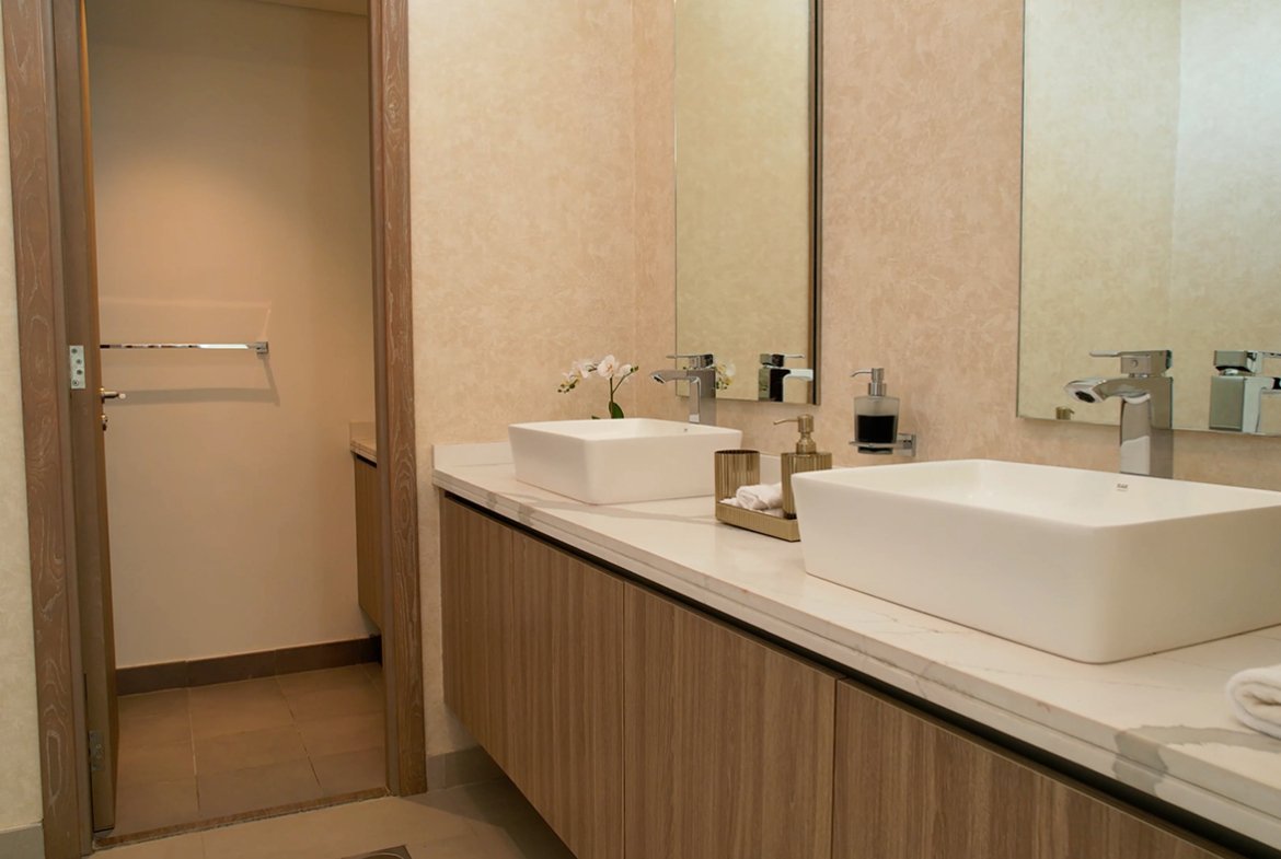 bathroom Villa Ajmal Makan