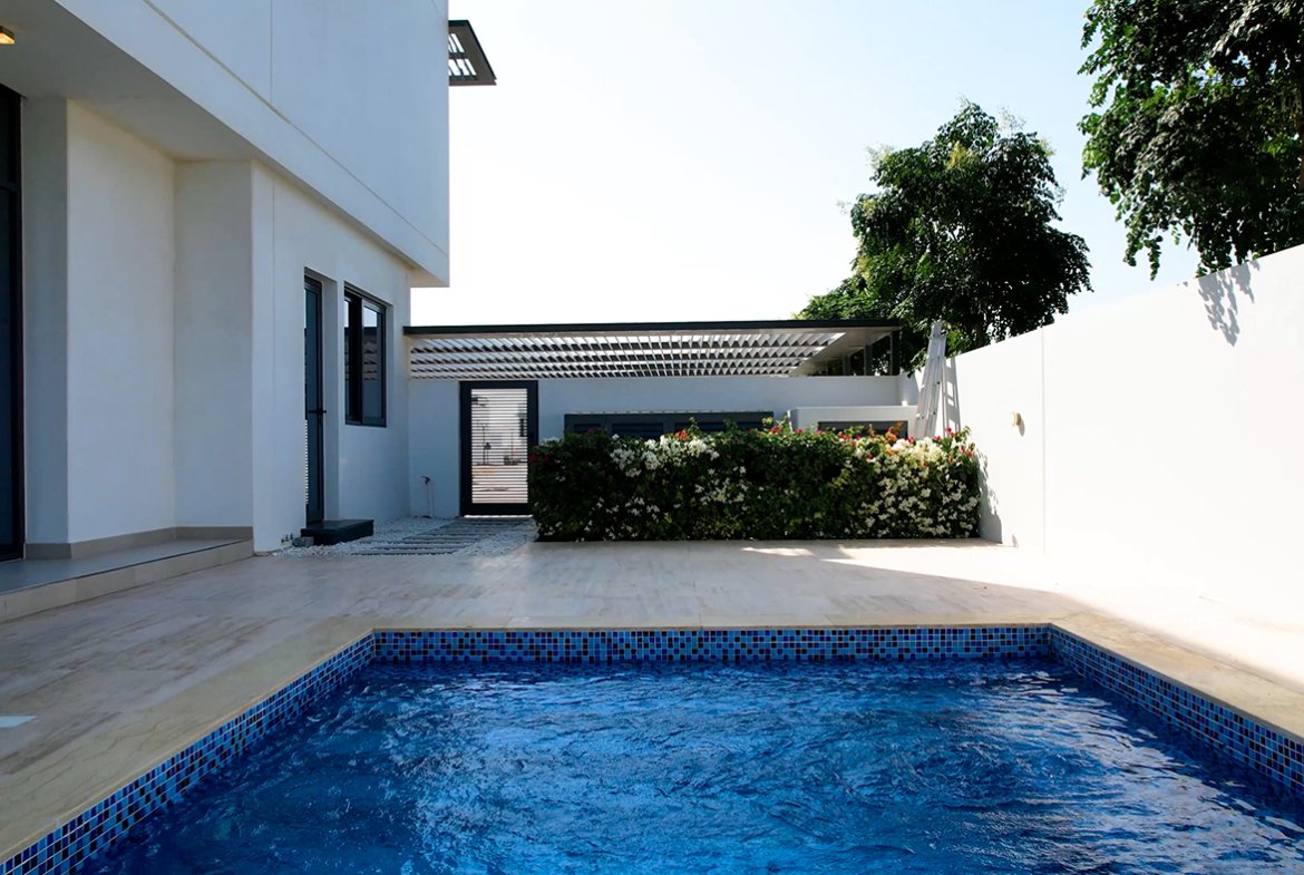 swimming pool Villa Ajmal Makan